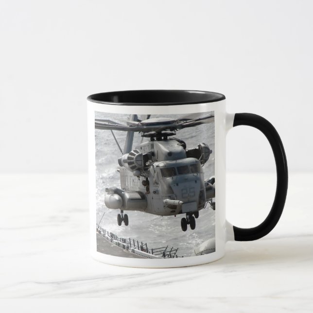 Mug Un hélicoptère CH-53E Super Stallion (Droite)