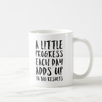 Mug Une peu de citation de motivation de progrès