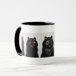 Mug Une rangée de chats noirs par Louis Wain