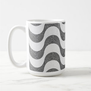 Mug vagues noires et blanches en pavé portugais