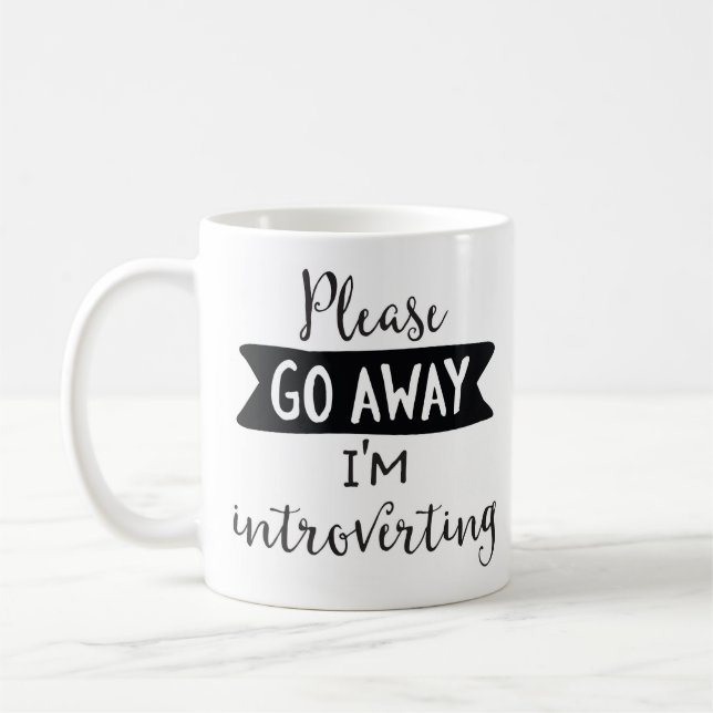 Mug Veuillez partir, j'Introverting (Gauche)