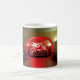 Mug Vieille magnolia Pegasus dans le vieux lobby rouge