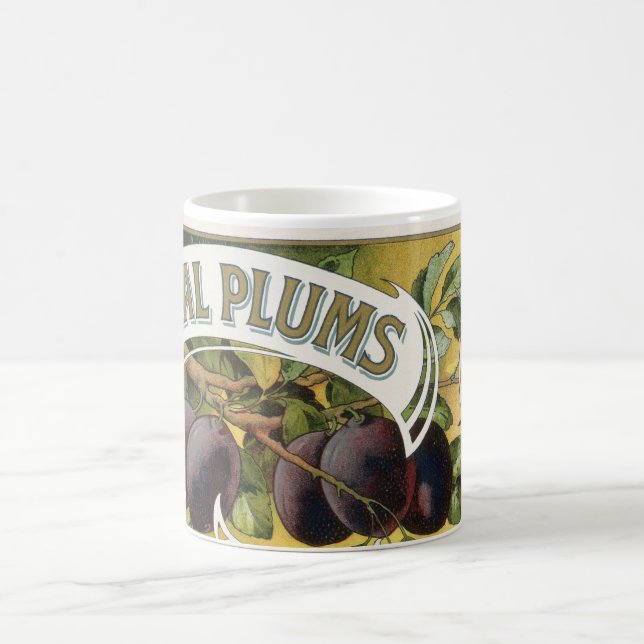 Mug Vintage Fruit Crate Art Étiquette, Plums impériaux (Centre)