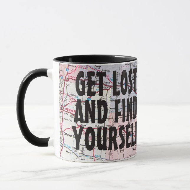 Mug Voiture de métro sur la carte routière (Gauche)