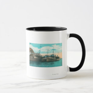 Mug Vue de trois destroyers torpilles à quai