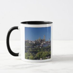 Mug Vue dégagée sur la ville avec la cathédrale de Ség