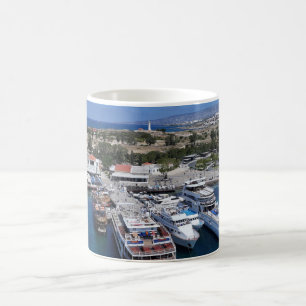 Mug Vue du drone du port de Paphos avec phare