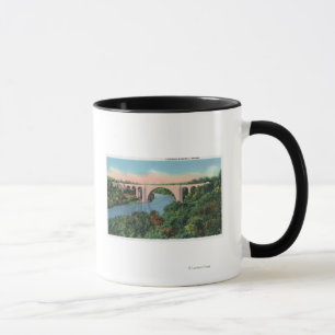 Mug Vue du pont commémoratif des anciens combattants