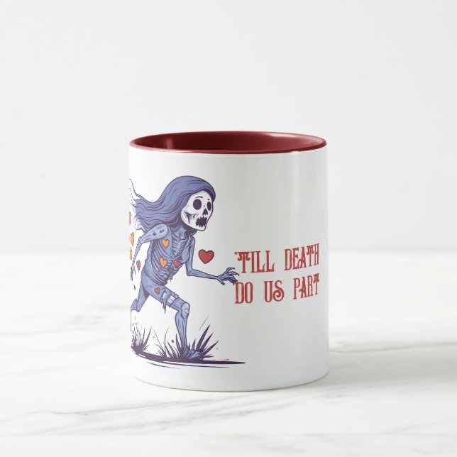 Mug Zombie éffrayant Entouré De Coeurs (Centre)