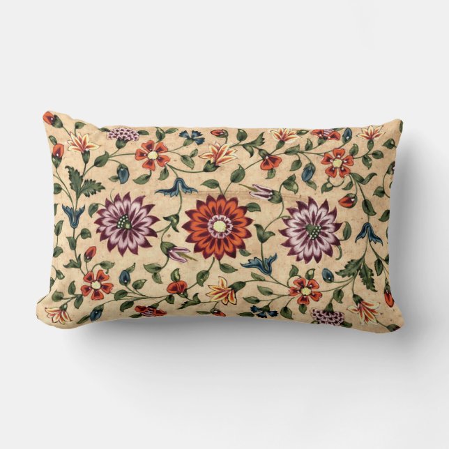 Mughal Scrolling Floral Vine aus Indien Print Lendenkissen (Vorderseite)