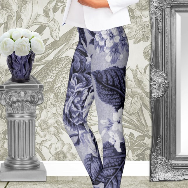 Mulberry Blue Lila Botanical Floral Toile No.1 Leggings (Von Creator hochgeladen)