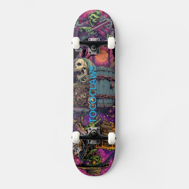 Multi-Panel Zombie Samurai & Chained Barrel Horror Skateboard (Vorderseite)