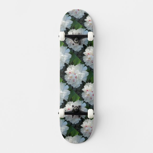 Multi Precious Peony Skateboard (Vorderseite)