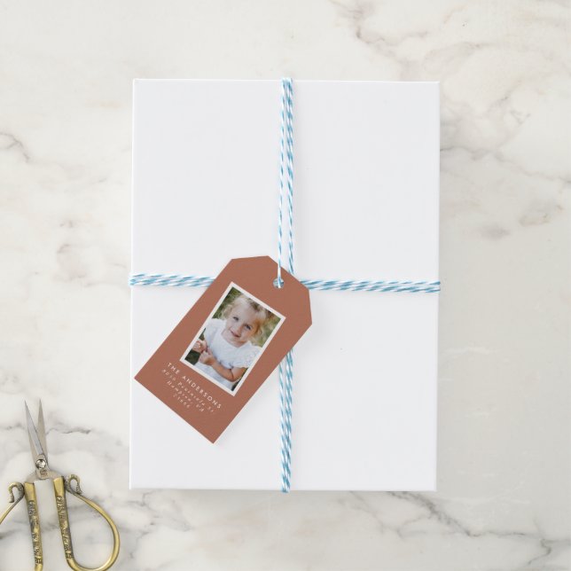 MultiFoto Modernes, elegantes Drehbuch Terracotta- Geschenkanhänger (Mit Garn)