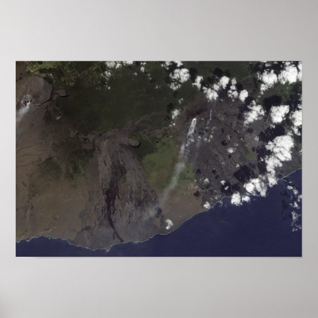 Multiple plumes blow toward the south-southwest poster (Vorne)