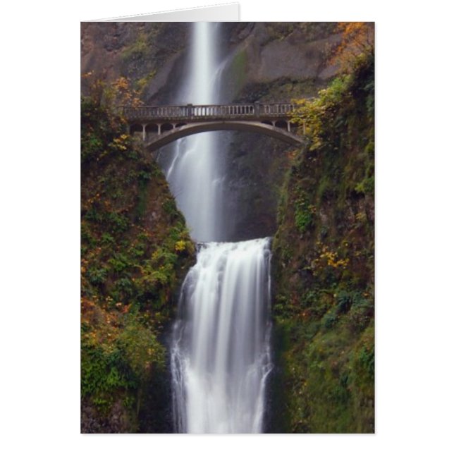 Multnomah Falls dans le comté d'Autumn (Devant)