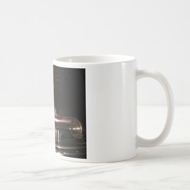 Murphy auf der Victrola-TASSE Kaffeetasse (Rechts)