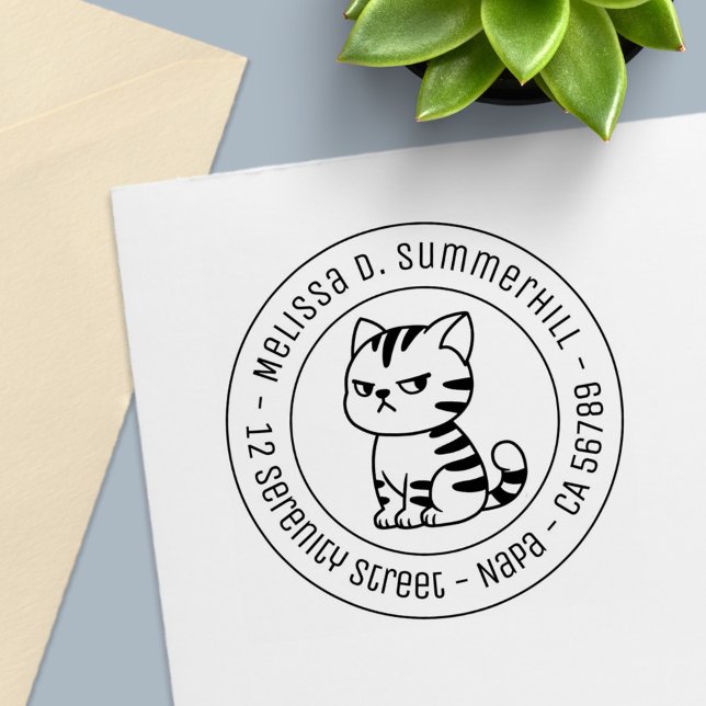 Mürrische getigerte Katze Runde Adresse Permastempel (Von Creator hochgeladen)
