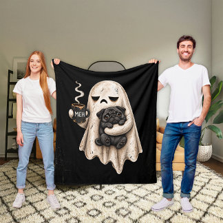 Mürrischer Geist hält schwarzen Pug-Hund Meh Hallo Fleecedecke