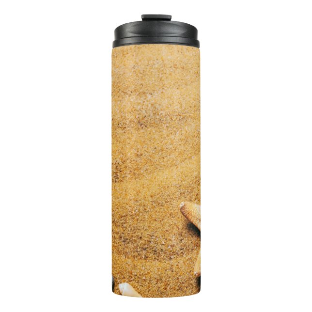 Muscheln am Strand Thermosbecher (Vorderseite)