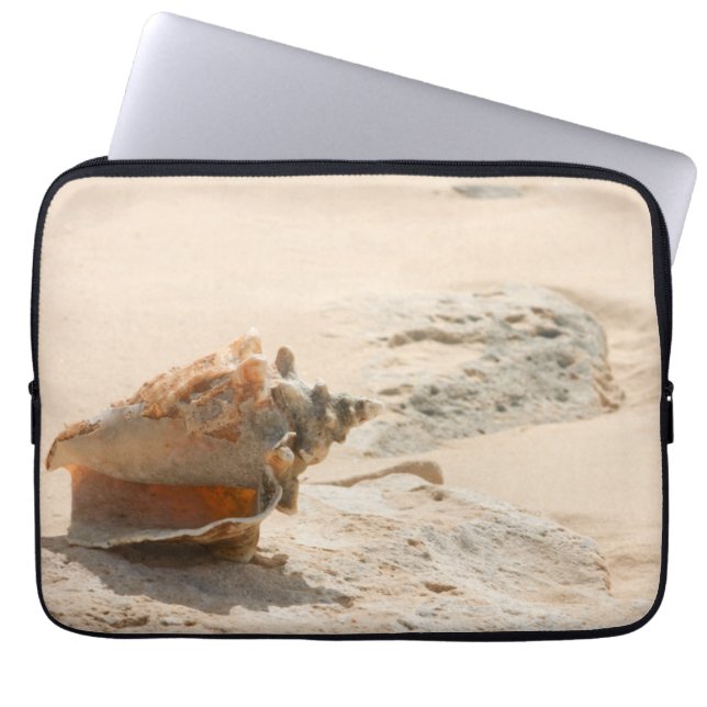 Muscheln auf dem Strand Laptopschutzhülle (Vorderseite)