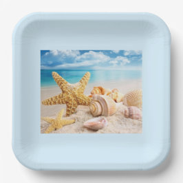 Muscheln auf den Tellern aus Strandpapier Pappteller