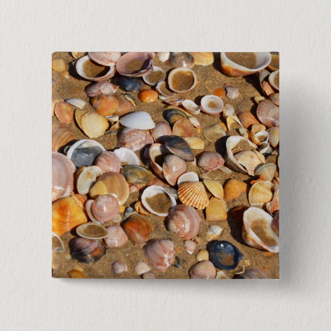 Muscheln auf einem Sandy-Strand | Andalusien, Button (Vorderseite)