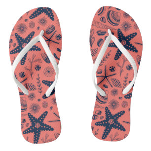 Muscheln mit Korallenhintergrund Flip Flops