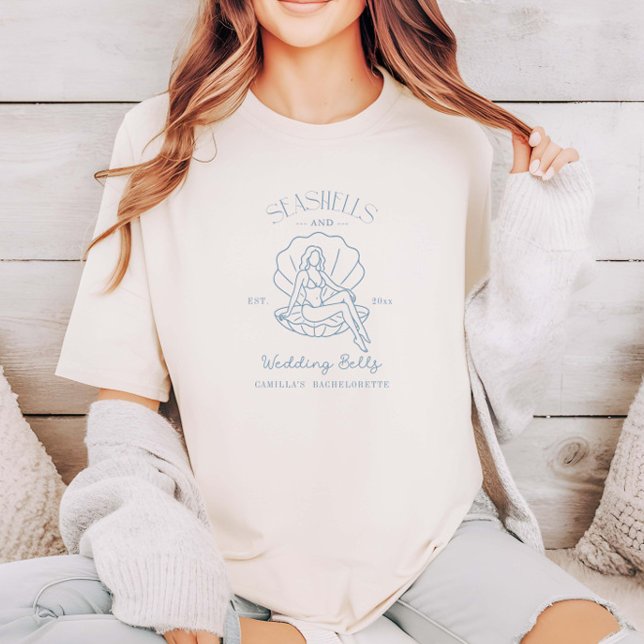 Muscheln und Hochzeitsglocken Bachelorette T-Shirt (Von Creator hochgeladen)