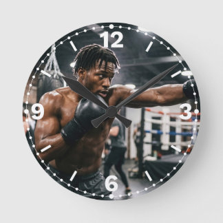 Muscular Male Boxer Punching Gym Decor Runde Wanduhr