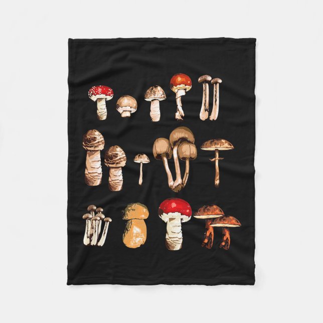Mushroom Picker Life Fleecedecke (Vorderseite)
