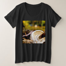 Mushroom Still Life Wo ist Alice? T-Shirt
