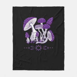 Mushroom Whimsigoth Vibes Fleecedecke