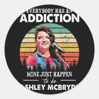Music Gift Mine kommt gerade zu Ashley McBryde Runder Aufkleber
