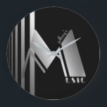 Music in Jazzy Art Deco Silver Große Wanduhr<br><div class="desc">The Art Deco and the rise in popularity of jazz occurred at approximately the same time. Jazz and night clubs were often decorated in the style,  and it's a natural pairing for the musical,  Deco-style clock. Personalize it however you wish,  or delete the placeholder text if you wish.</div>