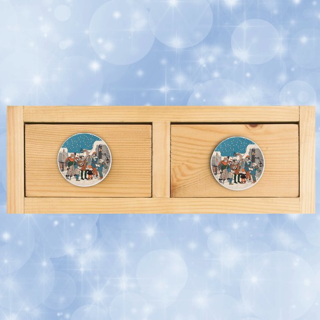 Musical Notes Christmas Carolers Stars Village Keramikknauf (Group musicians Christmas carolers on old time street corner by lamp post on drawer knob pull.)