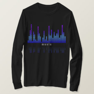 Musik-Entzerrer auf grundlegendem langem die T-Shirt