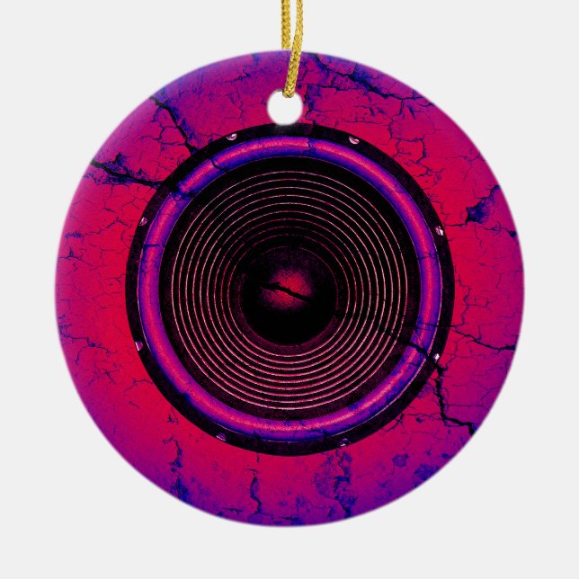 Musik-Lautsprecher an einer knackigen Wand Keramikornament (Vorne)