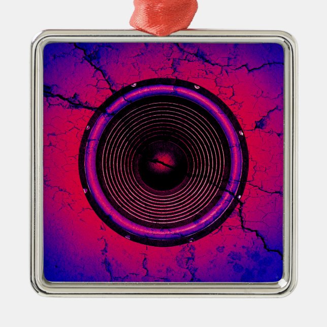 Musik-Lautsprecher an einer knackigen Wand Ornament Aus Metall (Vorne)