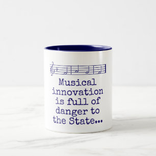 Musikalische Innovation ist voller Gefahren - Musi Zweifarbige Tasse