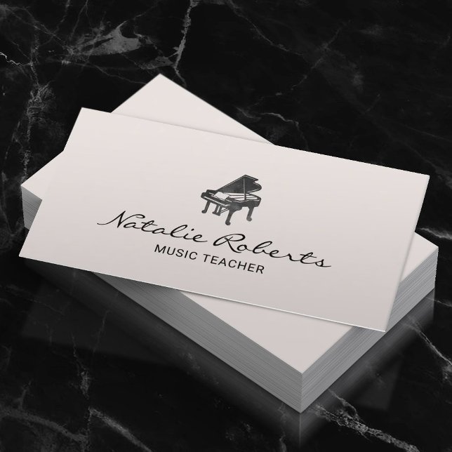 Musiklehrer Elegantes Klavierlogo Minimal musikali Visitenkarte (Von Creator hochgeladen)