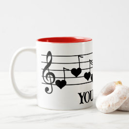 Musikmitarbeiter mit Schwarzen Herznotizen individ Zweifarbige Tasse