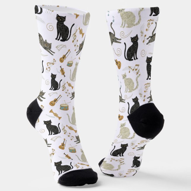 Musiknoten mit schwarzen und weißen Katzensocken Socken (Gewinkelt)