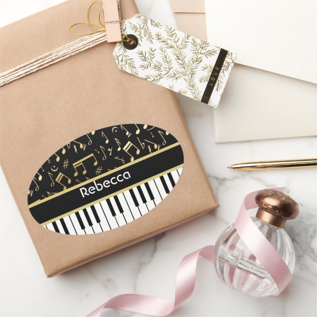 Musiknotizen und Klaviertasten Schwarz und Gold Ovaler Aufkleber (Schenken)