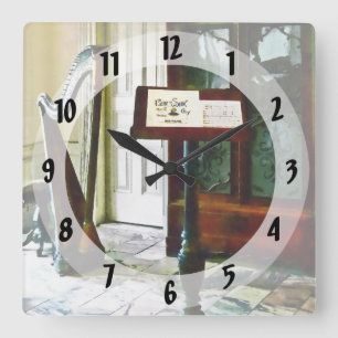 Musiksaal mit Harfe Quadratische Wanduhr