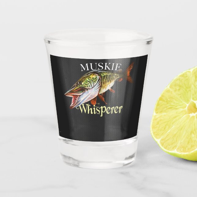 Muskie Whisperer Schnapsglas (Vorderseite)
