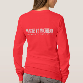 Muskies durch Mondschein: Durchlaufen ein T-Shirt