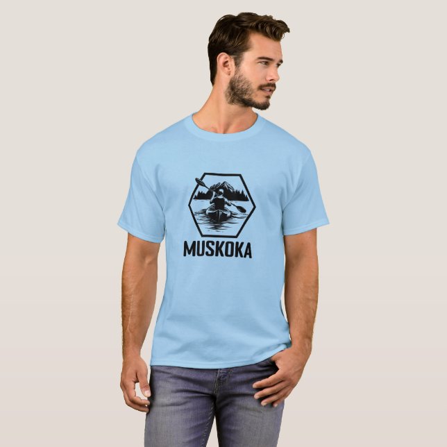 Muskoka Ontario Kayaker - T-shirt de base pour hom (Devant entier)