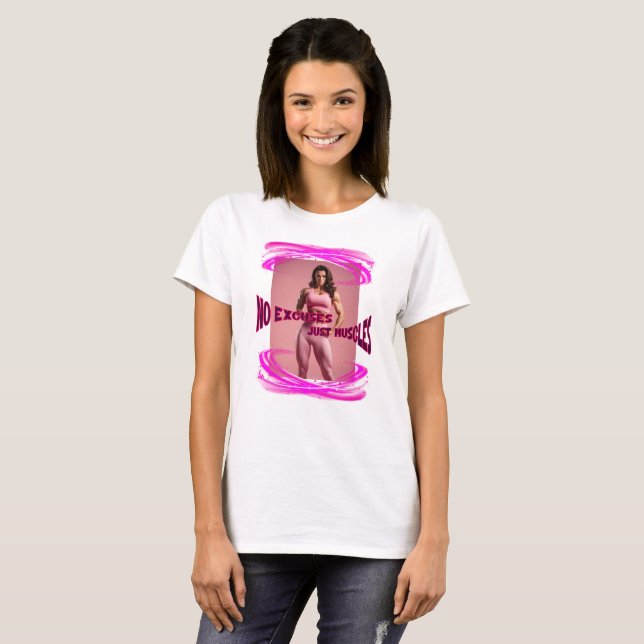 Muskuläre Frau mit Effekten und einem Slogan T-Shirt (Vorne ganz)