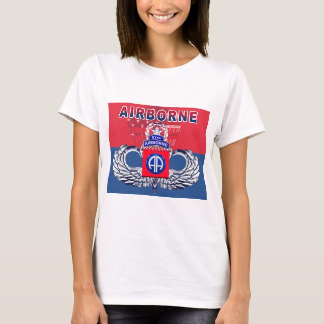 "Muss haben" 82. Im Flugzeug Division T-Shirt (Vorderseite)